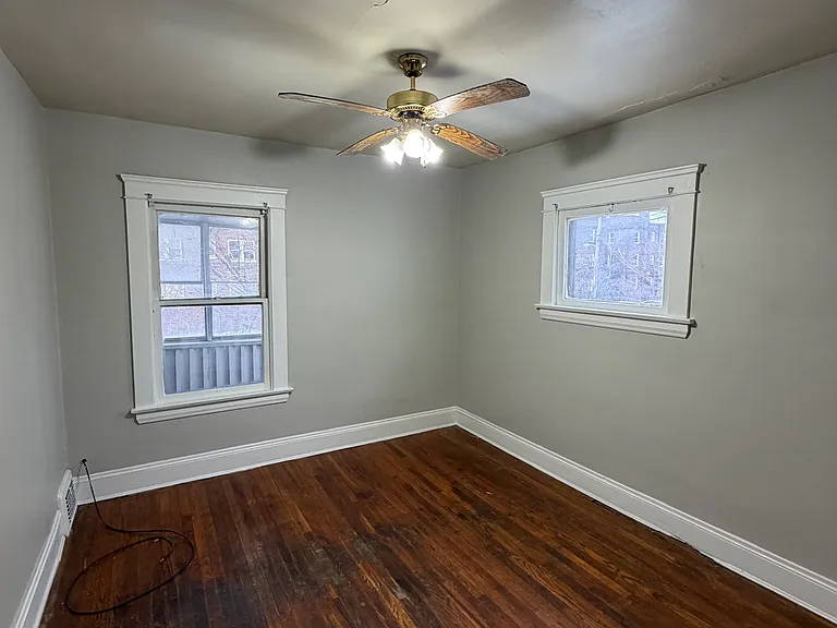 2973 E 130th St #4 — Photo 3