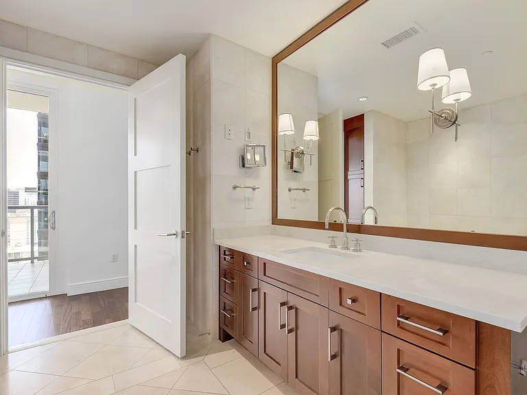 98 San Jacinto Blvd #1603 — Photo 9