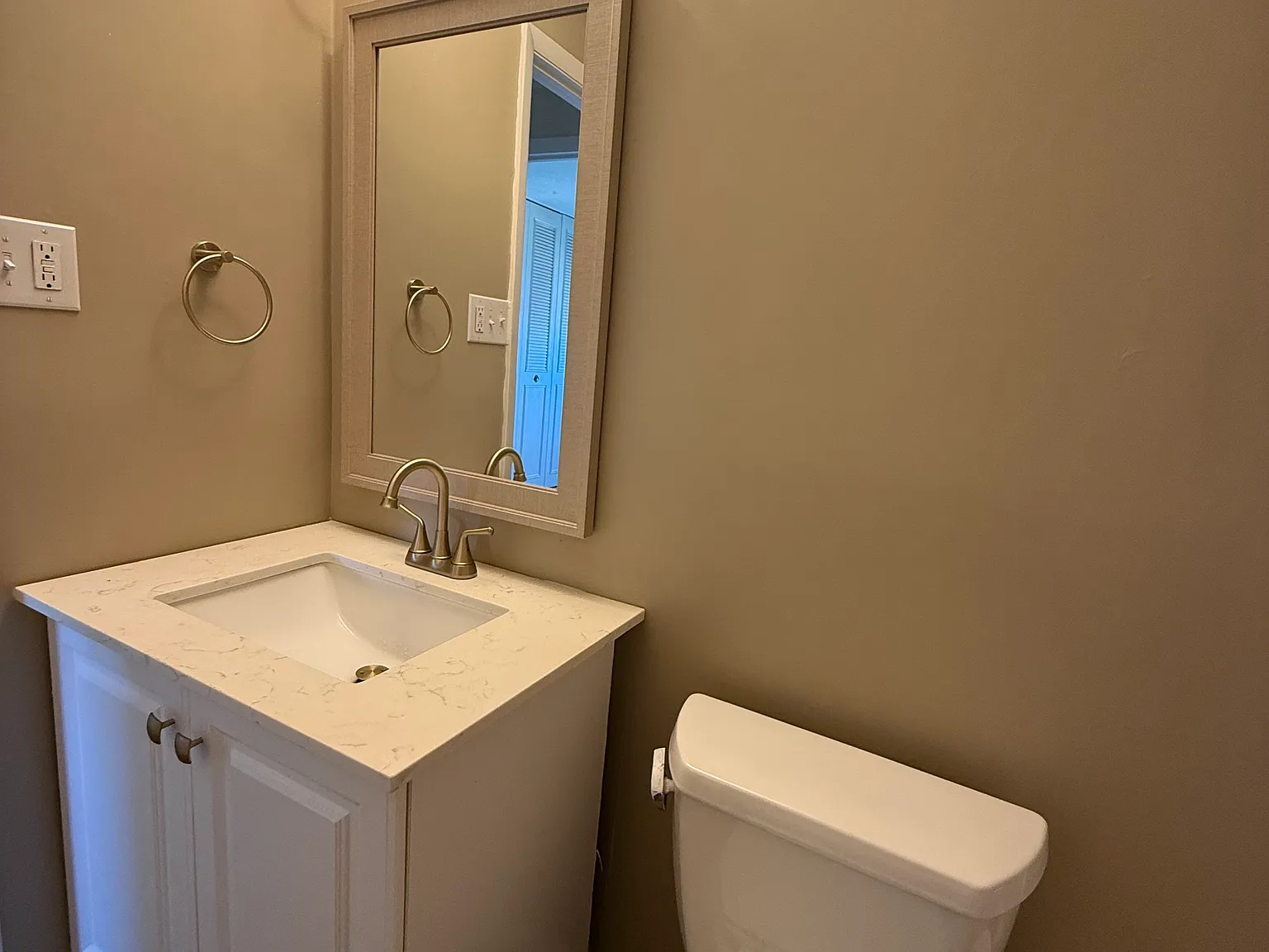 2 bed, 1.5 bath, 1062 sqft, $1,750 — Photo 4