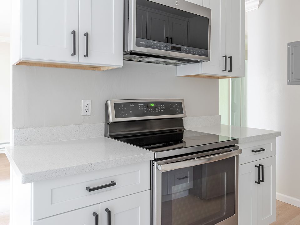 1st image of 505 Cypress Point Dr Unit 69