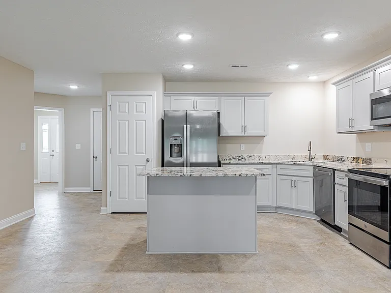 305 Breckinridge Cir — Photo 16