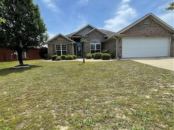 121 Lee Road 2140, Phenix City, AL 36870