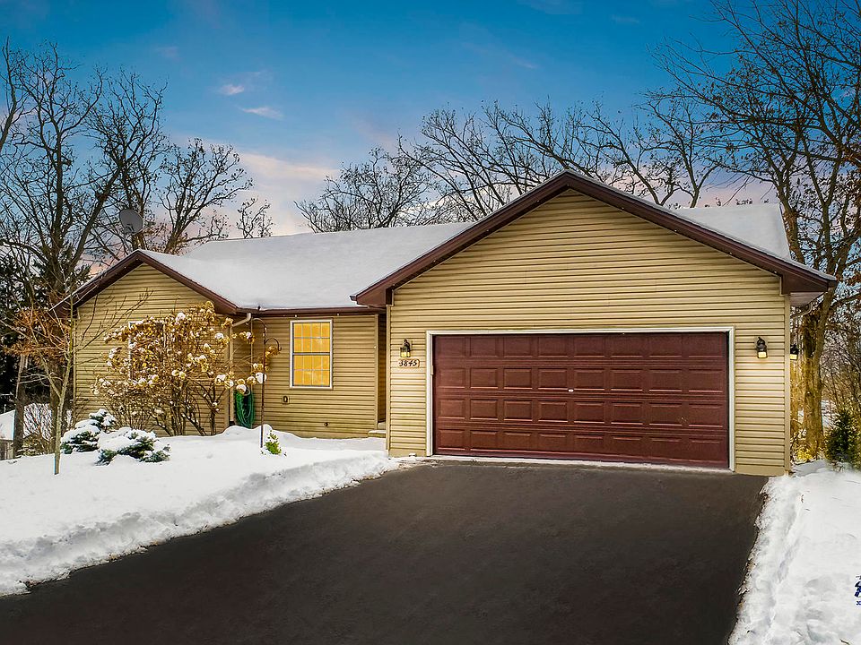 1st image of W3845 Dahlia Dr