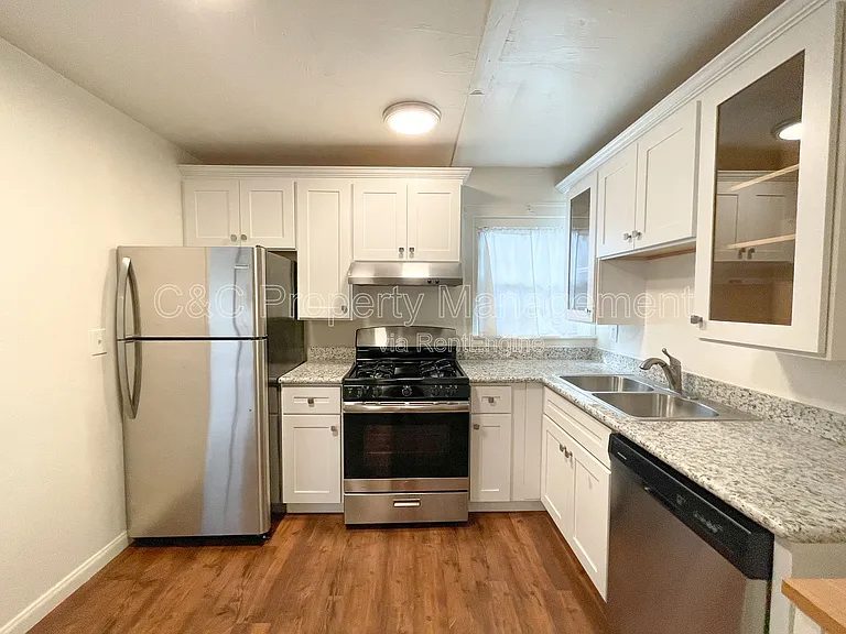 426 Cortes St #2 — Photo 1