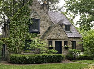 3 Saint James Pl, Pittsburgh, PA 15215