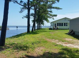 112 N Mallard Ct, Grandy, NC 27939