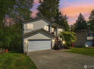 3203 Lake Dr, Lake Stevens, WA