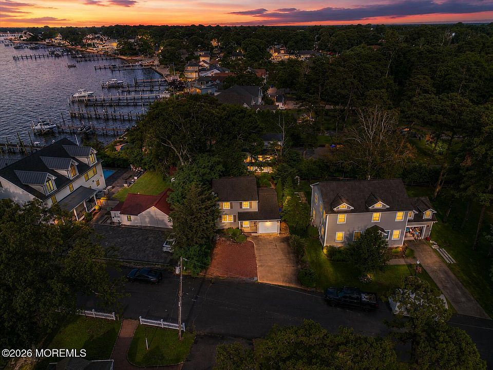 1st image of 5 Morey Lane