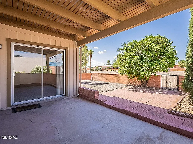 327 N Calle Del Chancero — Photo 7