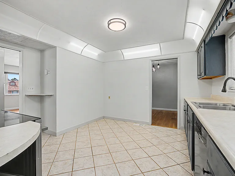 3707 E 4th St — Photo 5