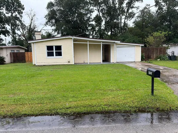 6920 Arques Rd, Jacksonville, FL 32205