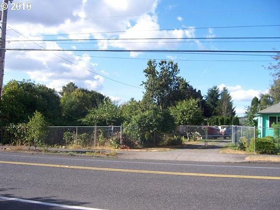 3rd image of 12716 NE 39th St