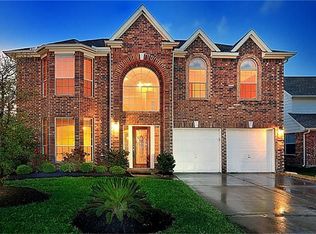 435 Pinewood Ridge Dr, Spring, TX 77386