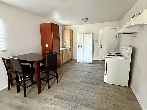 4th image of 1220 Kansas St