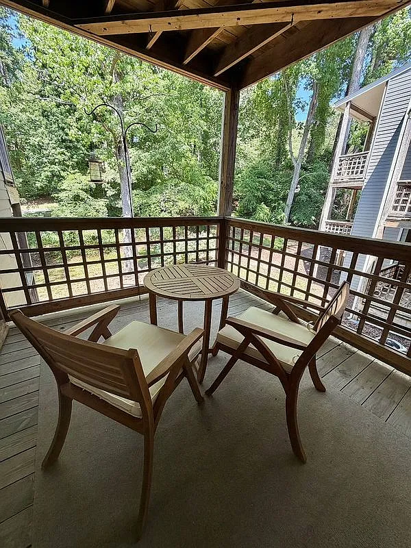 1 bed, 1.0 bath, 755 sqft, $2,150 — Photo 2