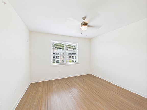 2nd image of 2520 New Port Royal Rd #6305