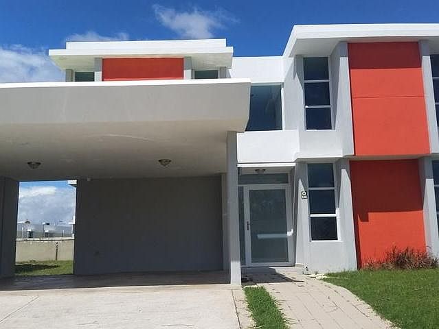 1st image of 136 Calle Guayacan