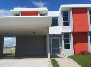 136 Calle Guayacan, Las Piedras, PR 00771