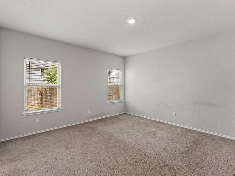 10019 Rancho Real Rd — Photo 10