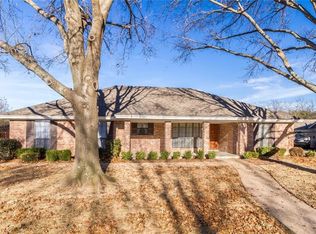 809 Hyde Park Blvd, Cleburne, TX 76033