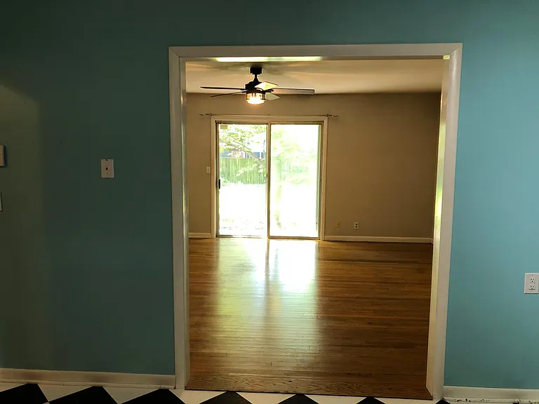 1308 Sycamore St — Photo 10