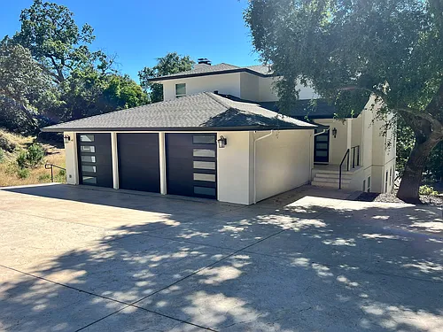 1241 Laverock Ln Photo 1
