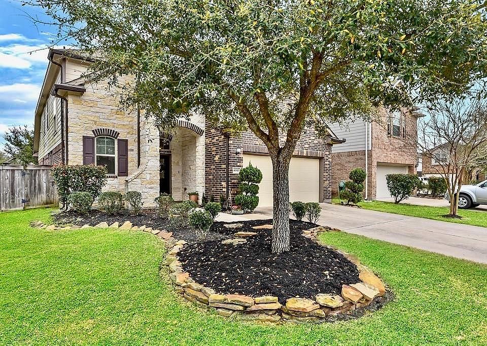 1st image of 4943 Ginger Bluff Trl