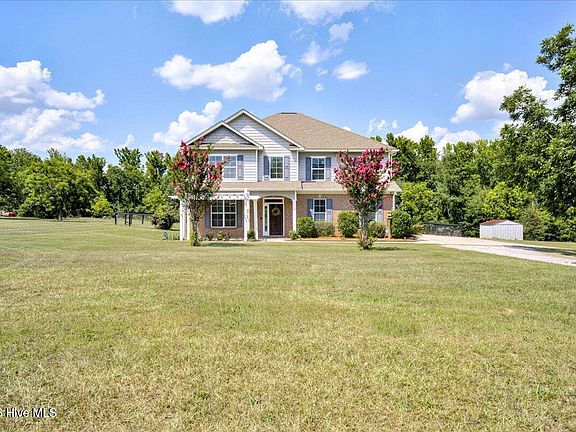 2nd image of 931 Forest Drive