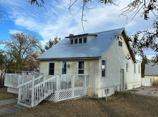 525 S Oak St, Lusk, WY 82225