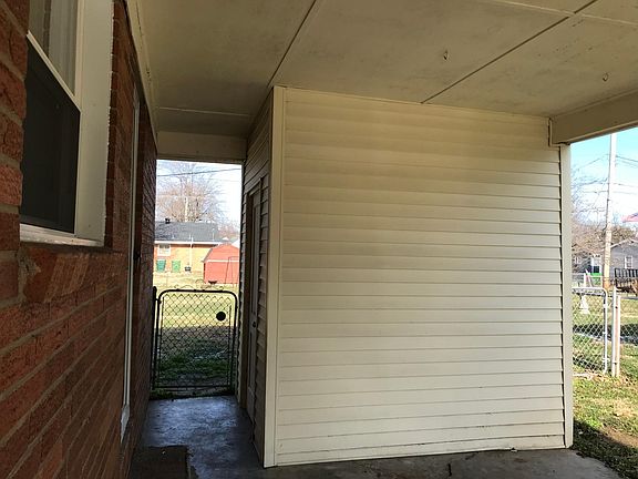5th image of 629 Shelborn Dr