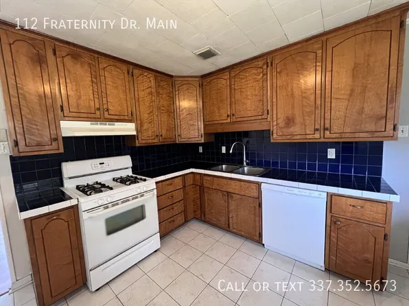 112 Fraternity Dr, Lafayette, LA 70506