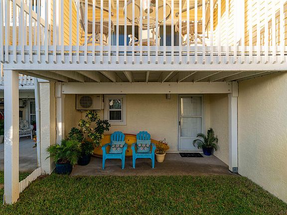 3rd image of 1440 Paradise Point Dr Unit 13