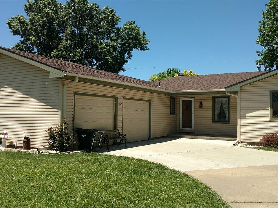 1st image of 410 Jupiter Ave