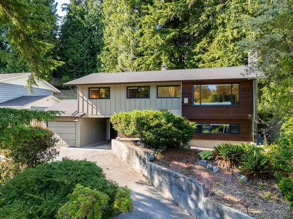 137 College Park Way, Pt Moody, BC V3H 1S5