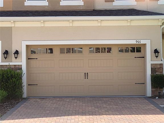 2nd image of 901 Walkers Grove Ln