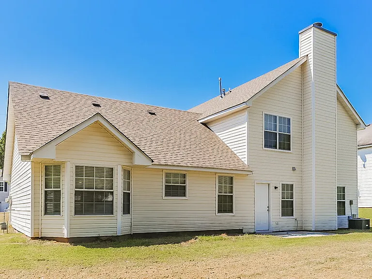 922 Tara Bnd — Photo 16