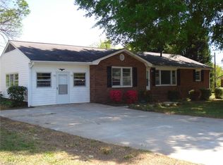 300 Confederate St, Lexington, NC 27295