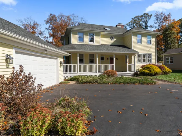 53 Manor Drive, North Haven, CT 06473