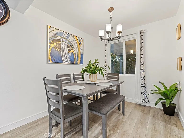 467 Susan Ave — Photo 14