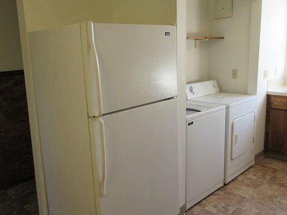 5th image of 1480-1486 Salishan St SE