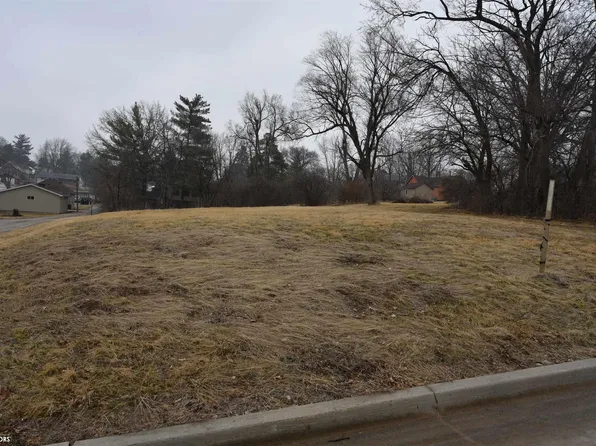 117 E May St, Osceola, IA 50213