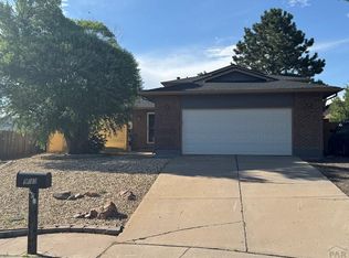 903 Blue Lace Dr, Pueblo, CO 81001