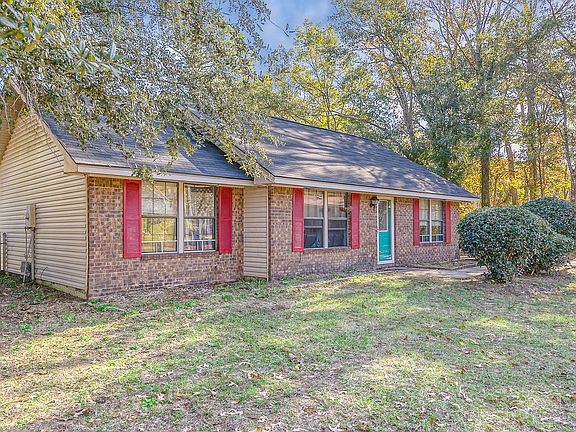 4th image of 90 Possum Hill Road
