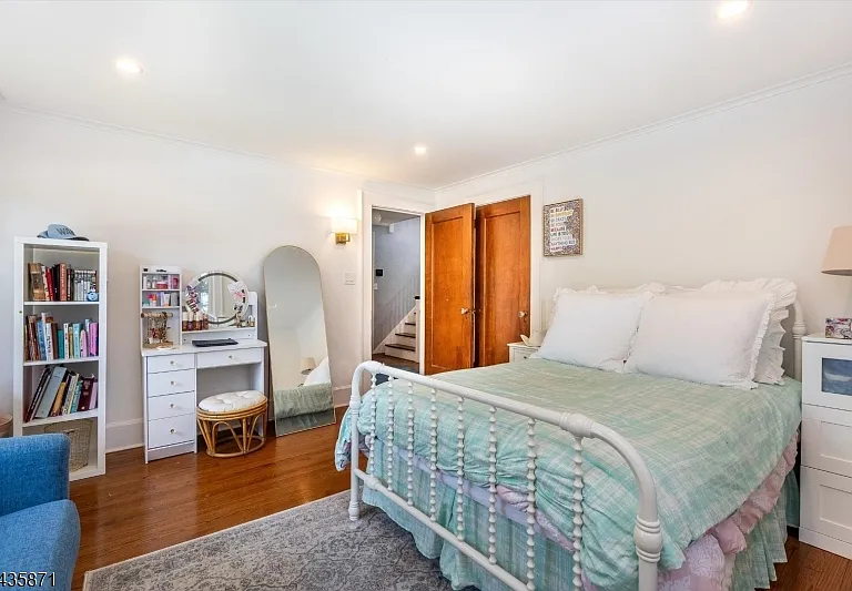 242 Forest Ave — Photo 33