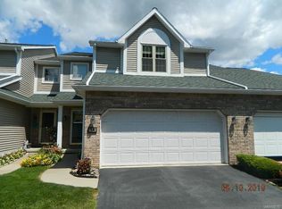 34 Gardenville On The Grn, West Seneca, NY 14224