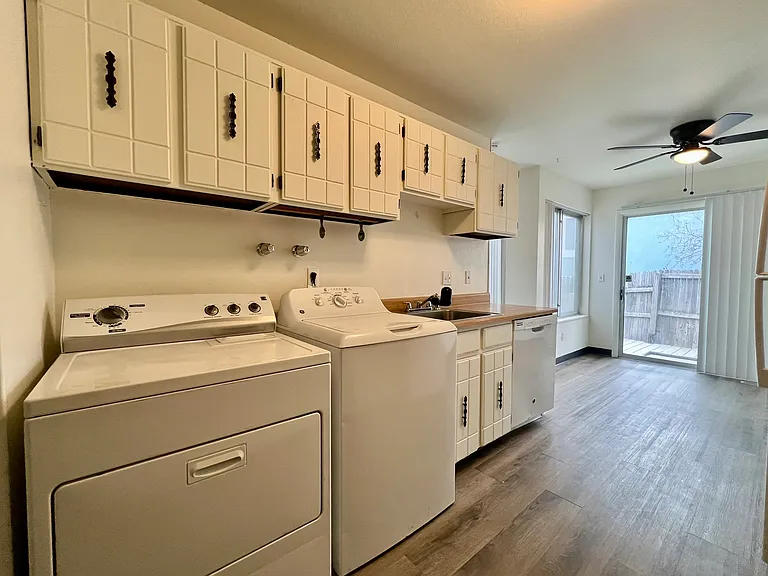 7992 Chase Cir #9 — Photo 4