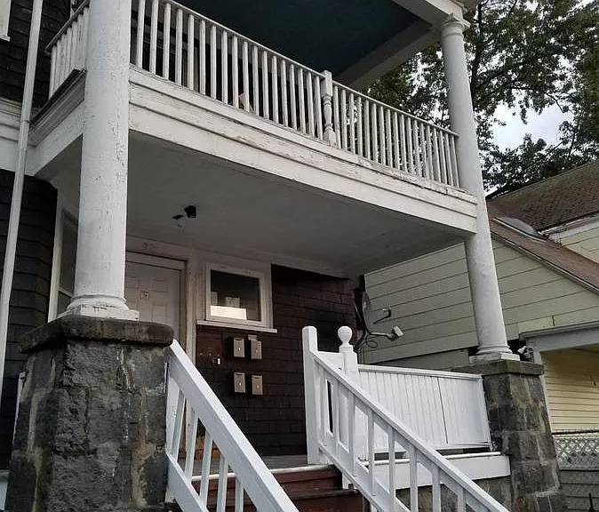 98 Topliff St #3 — Photo 10