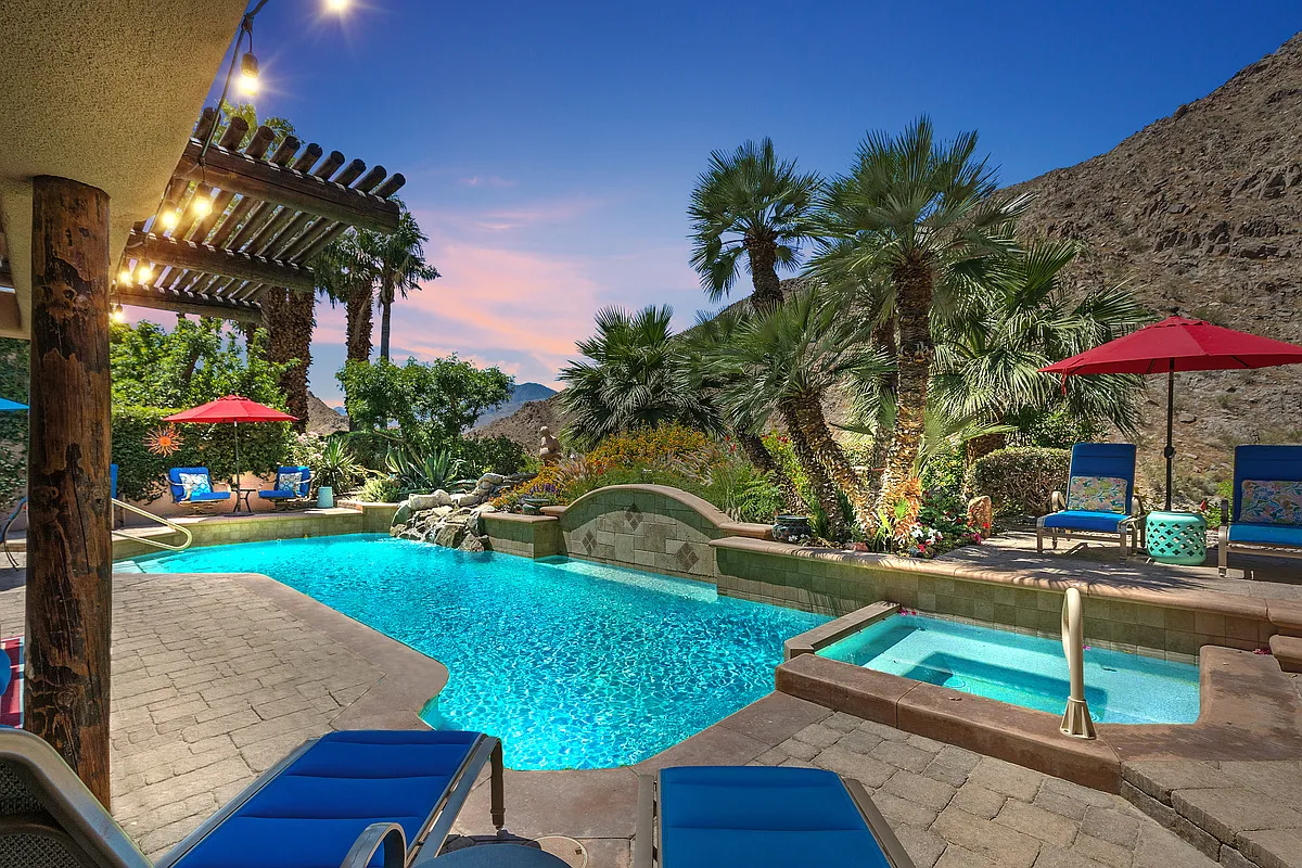 4 bed, 4.5 bath, 3105 sqft, $18,000 — Photo 1