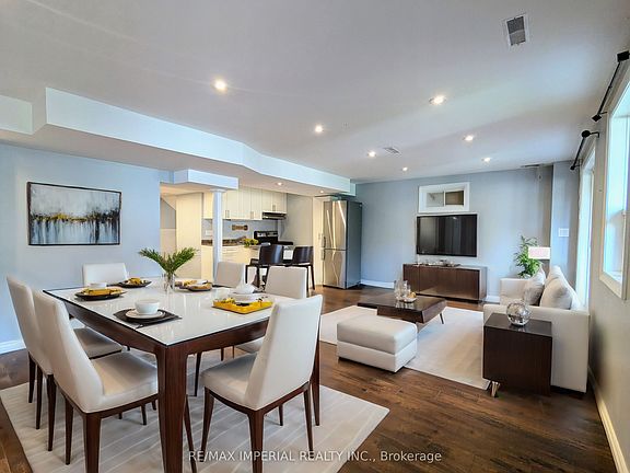 3rd image of 236 Old Colony Rd #Basement