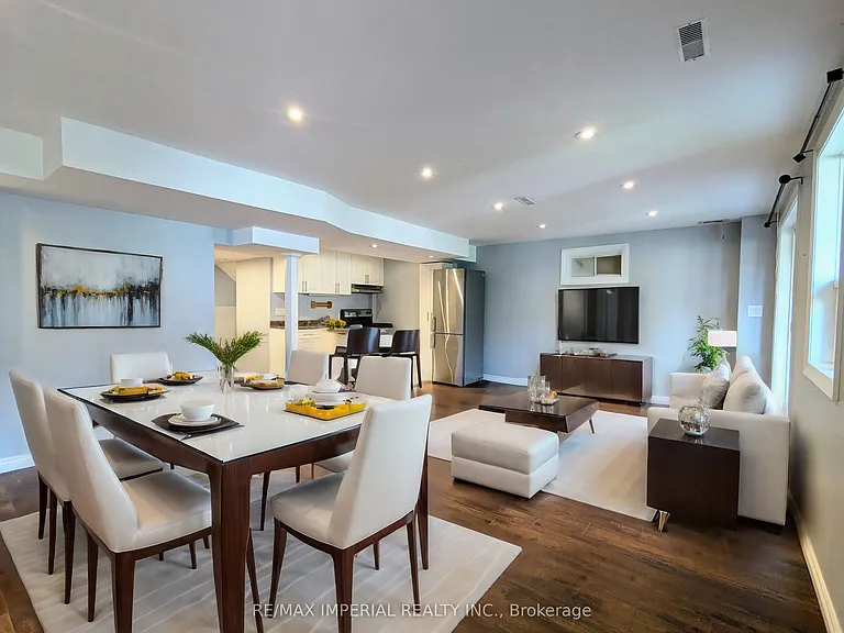 236 Old Colony Rd #BASEMENT — Photo 3